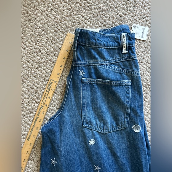 Free People NWT Blue Westward Wide Barrel Embroidered Jeans size 25 - Picture 5 of 8